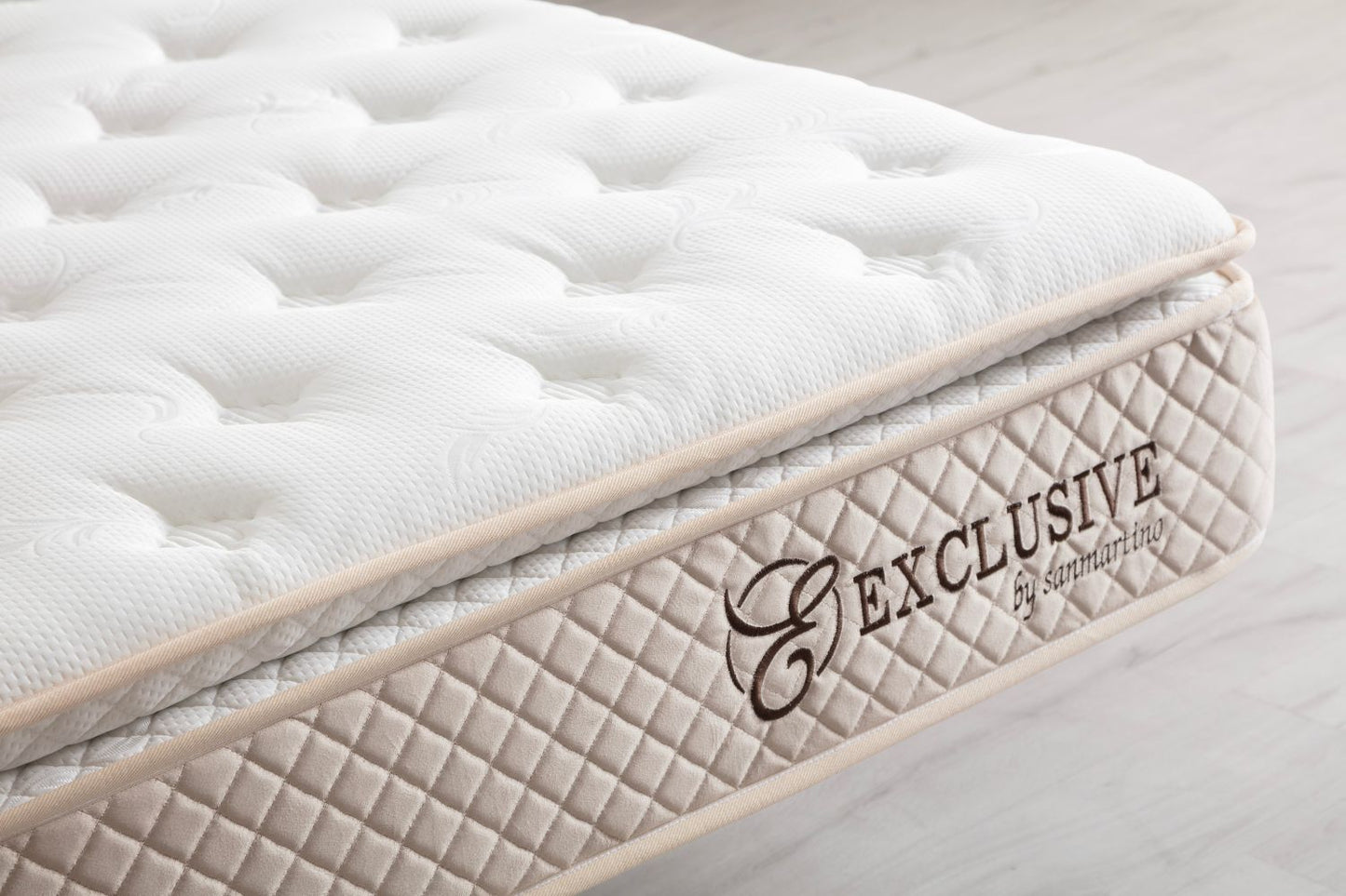 Matelas San Martino Exclusif Ressorts Beige – 32 cm avec Surmatelas Intégré
