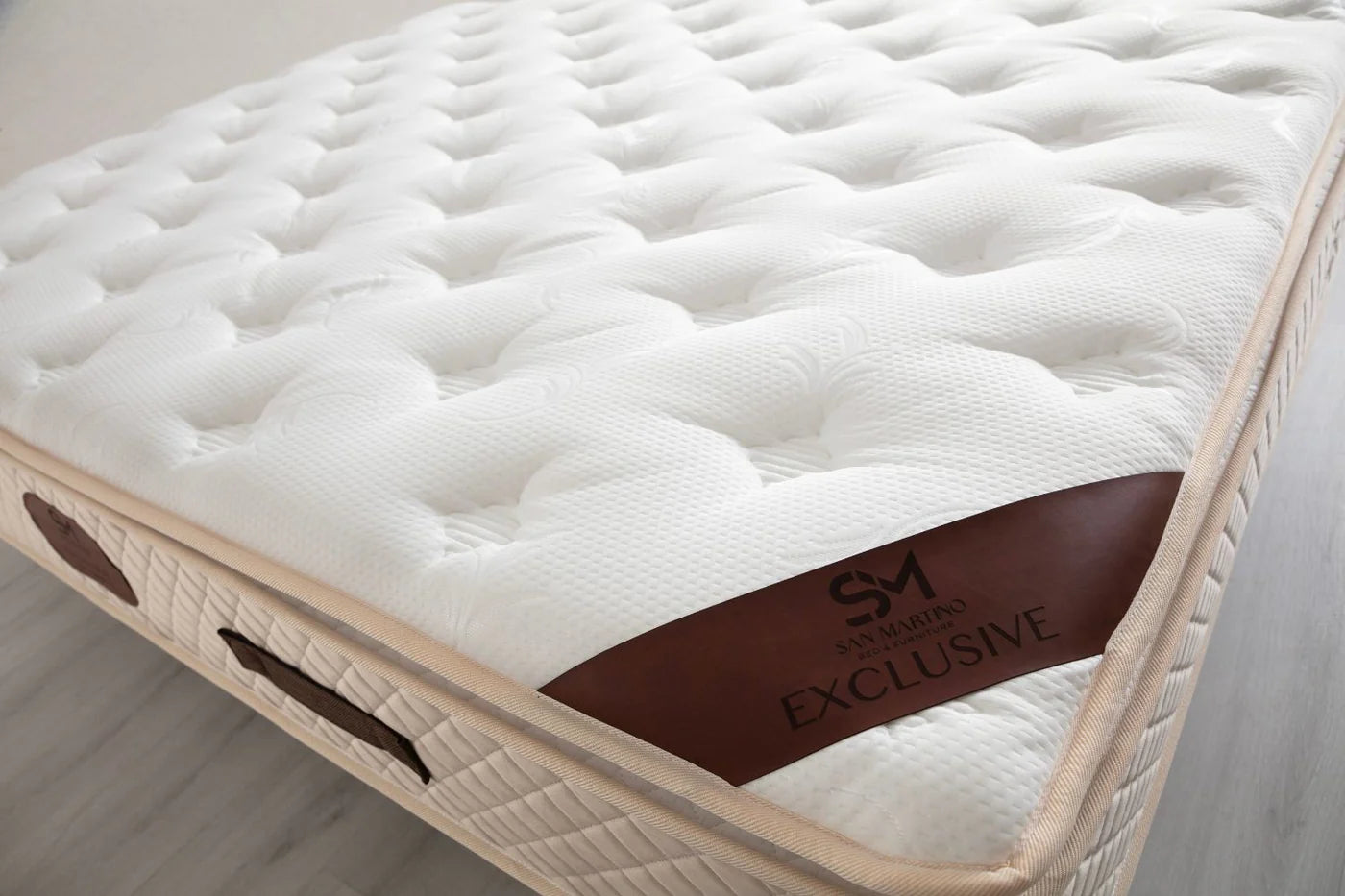 Matelas Exclusif Ressorts Beige - 32 cm avec surmatelas Intégré