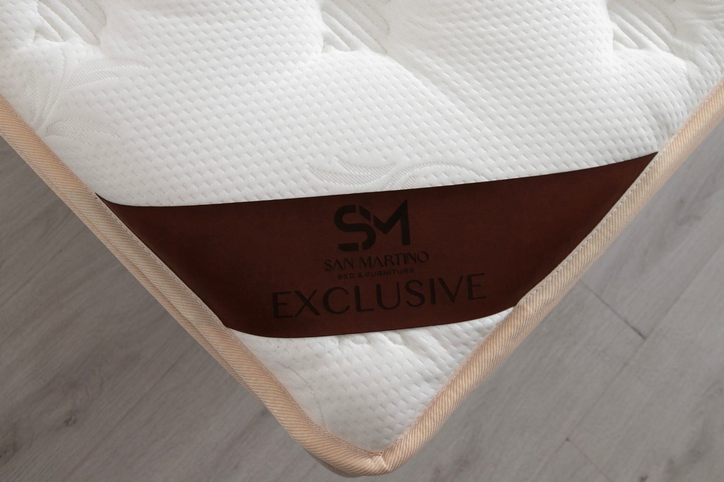Matelas San Martino Exclusif Ressorts Beige – 32 cm avec Surmatelas Intégré