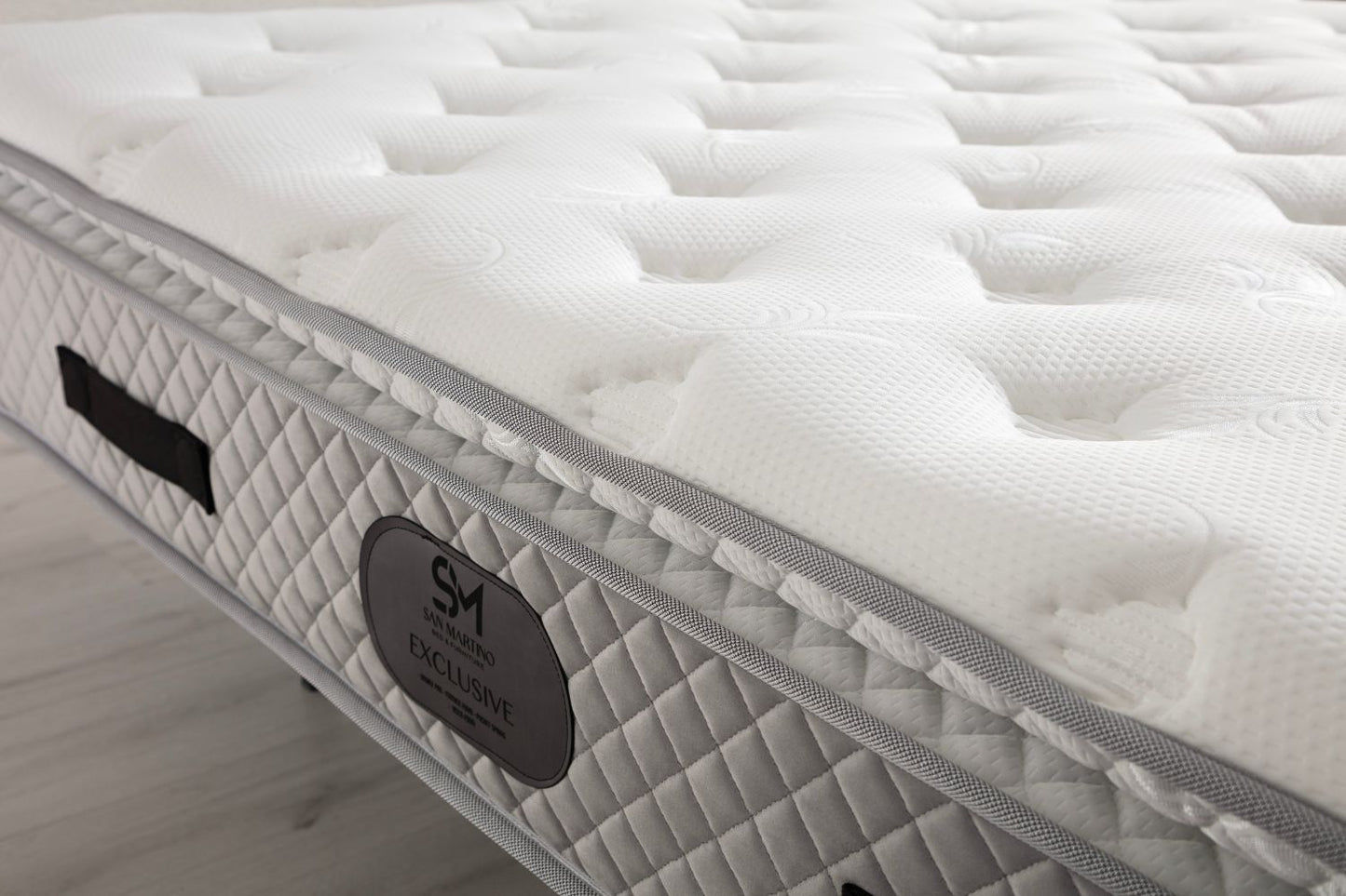 Matelas San Martino Exclusif Ressorts Gris – 32 cm avec Surmatelas Intégré