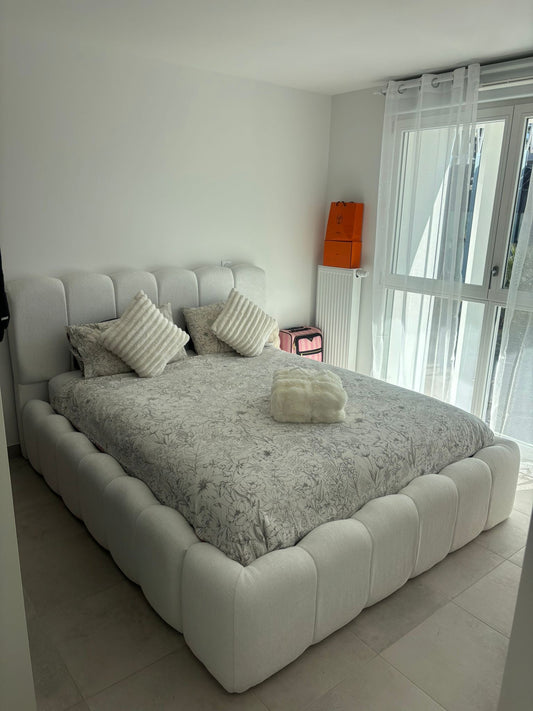 Cadre de lit ALYA blanc chenille