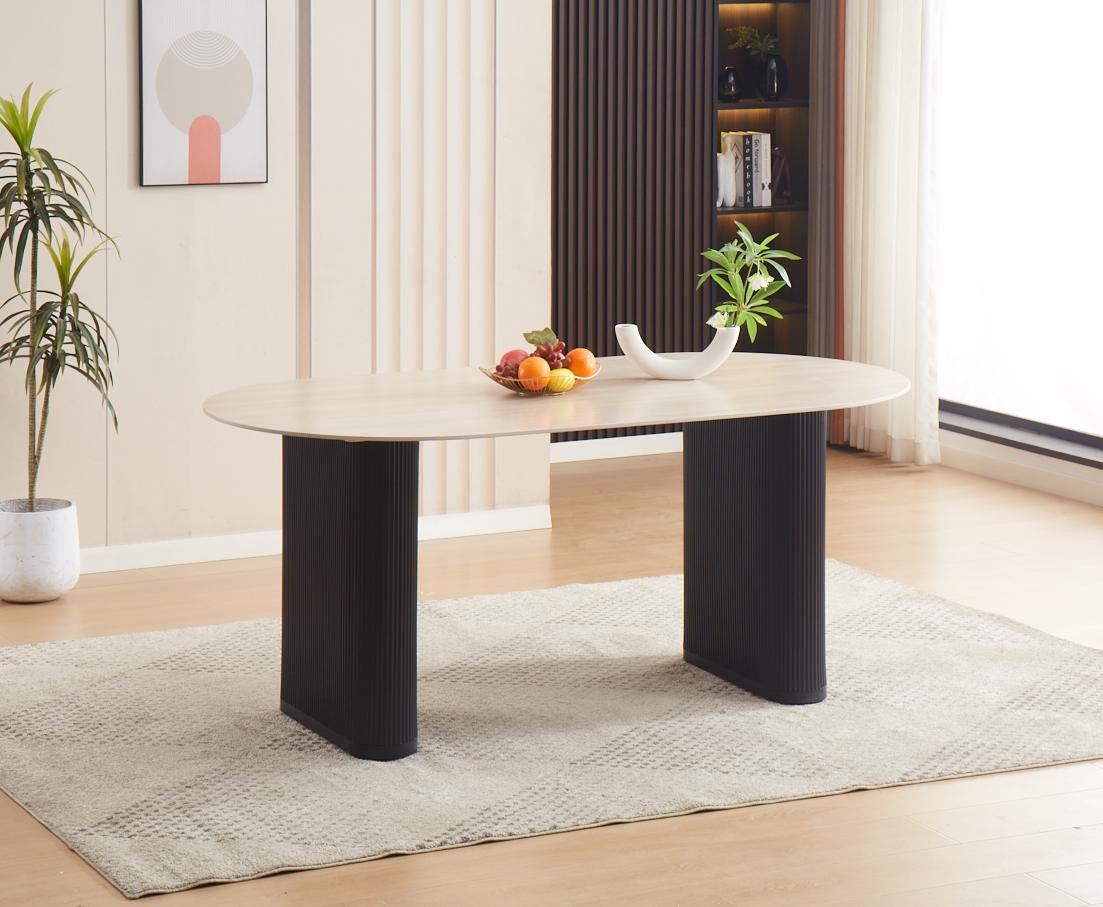 Table à manger « Selena » en céramique travertin mat pieds métal noir
